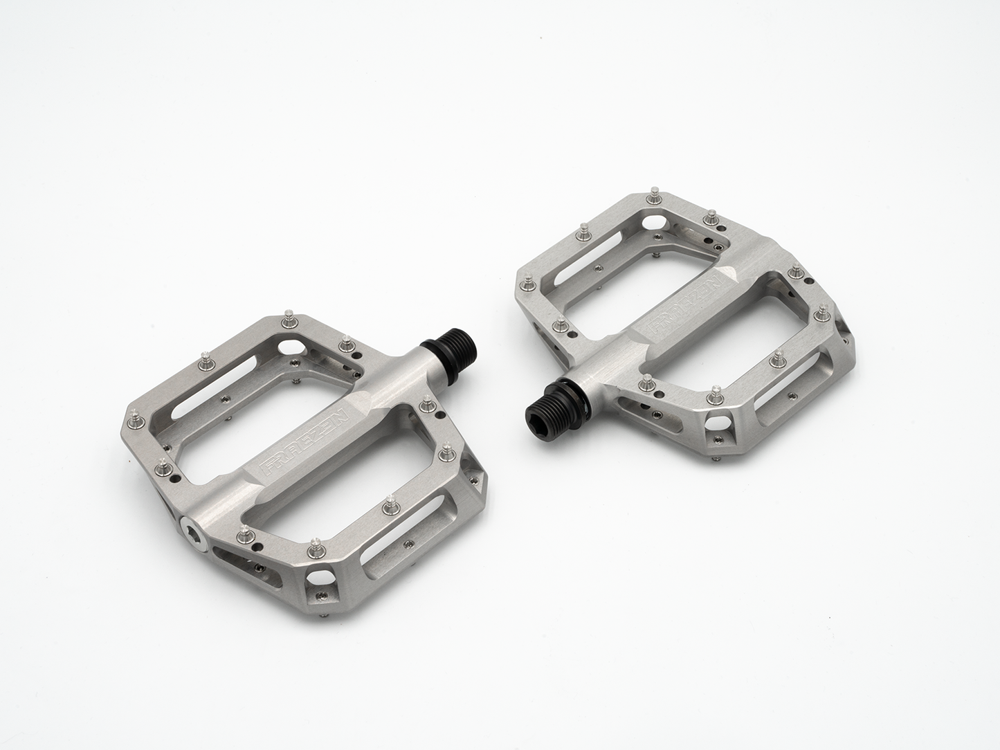 FUßRASTE M/L Platform Pedals